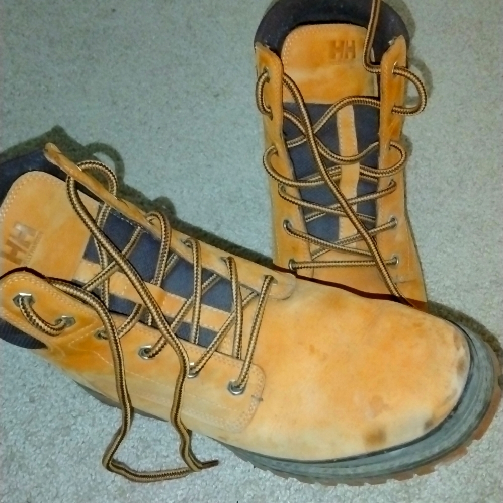 Helly Hansen men's boots waterproof 10.5